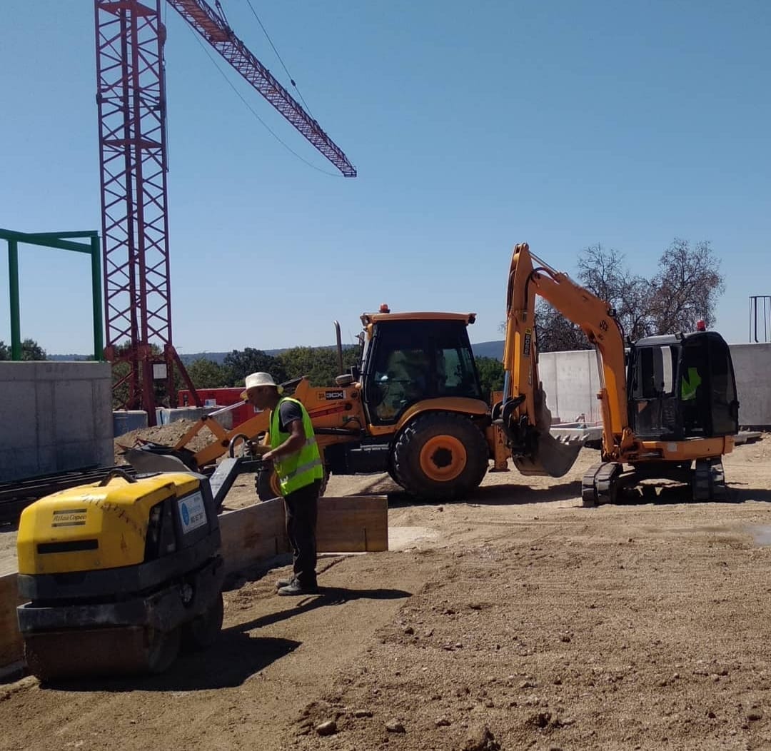Excavaciones y Derribos Aarón Sánchez Castaño Talavera de la Reina